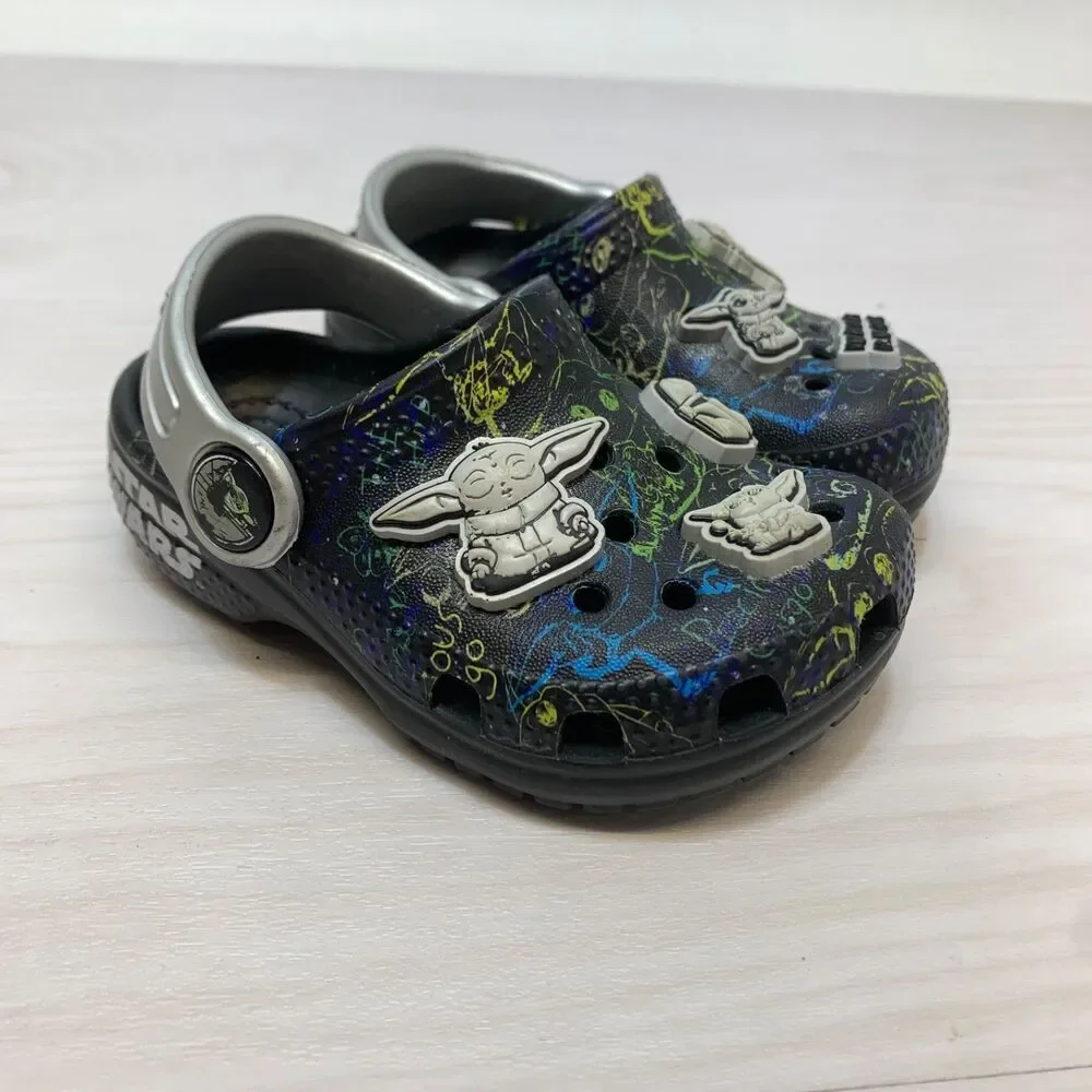 CROCS Toddler Size C5 Clog T Unisex Star Wars The Mandalorian Sandals